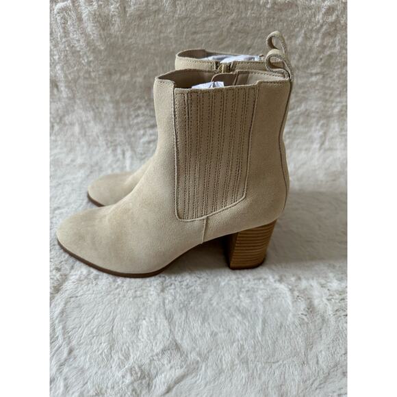 VIOLET & RED Meaghan Heeled Suede Bootie - Picture 5 of 7